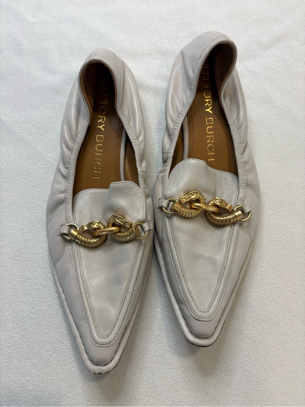 Tory Burch Cream Leather Pointed-Toe Loafers with Gold Chain